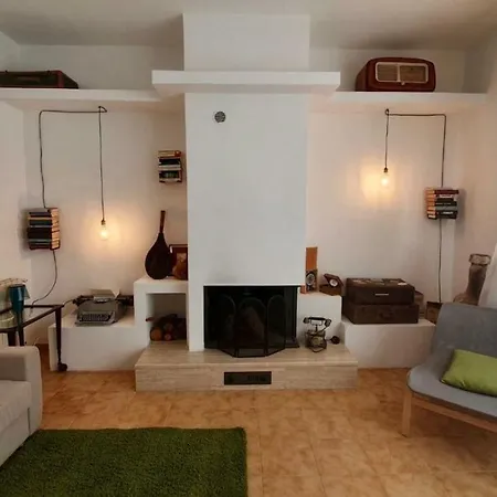 Talia Bed and Breakfast 3*